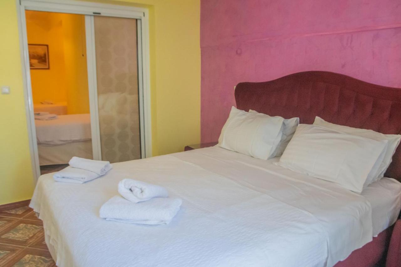 Hotel Astoria Igoumenitsa Exterior photo